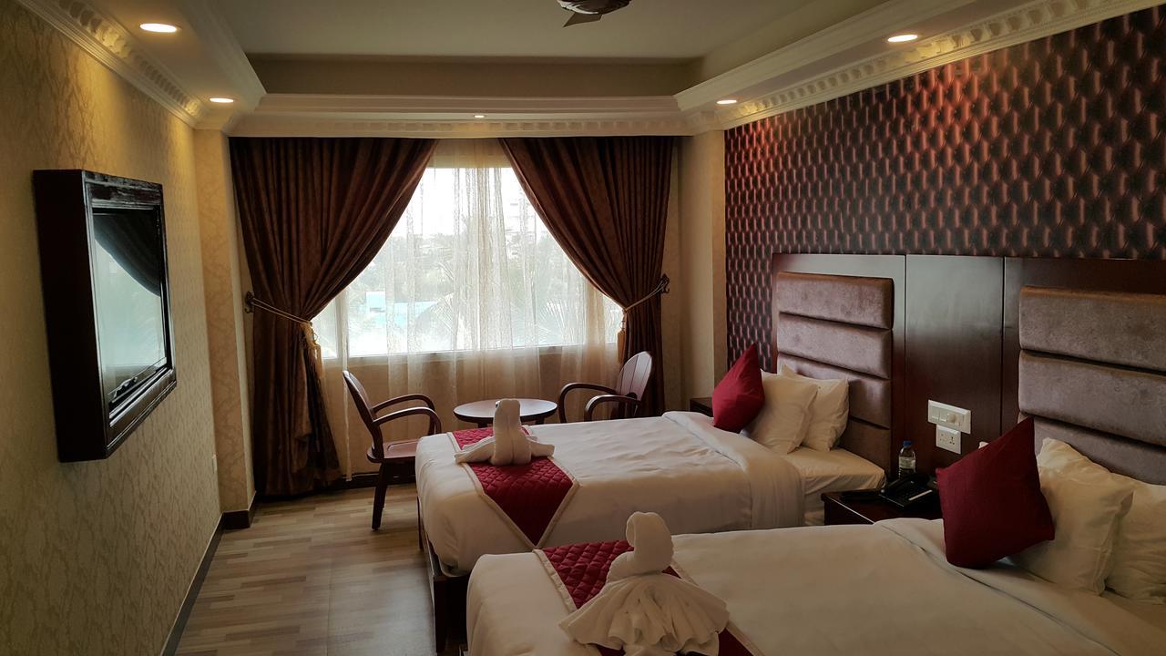 Hyders Park The Business Hotel Thanjavur Εξωτερικό φωτογραφία